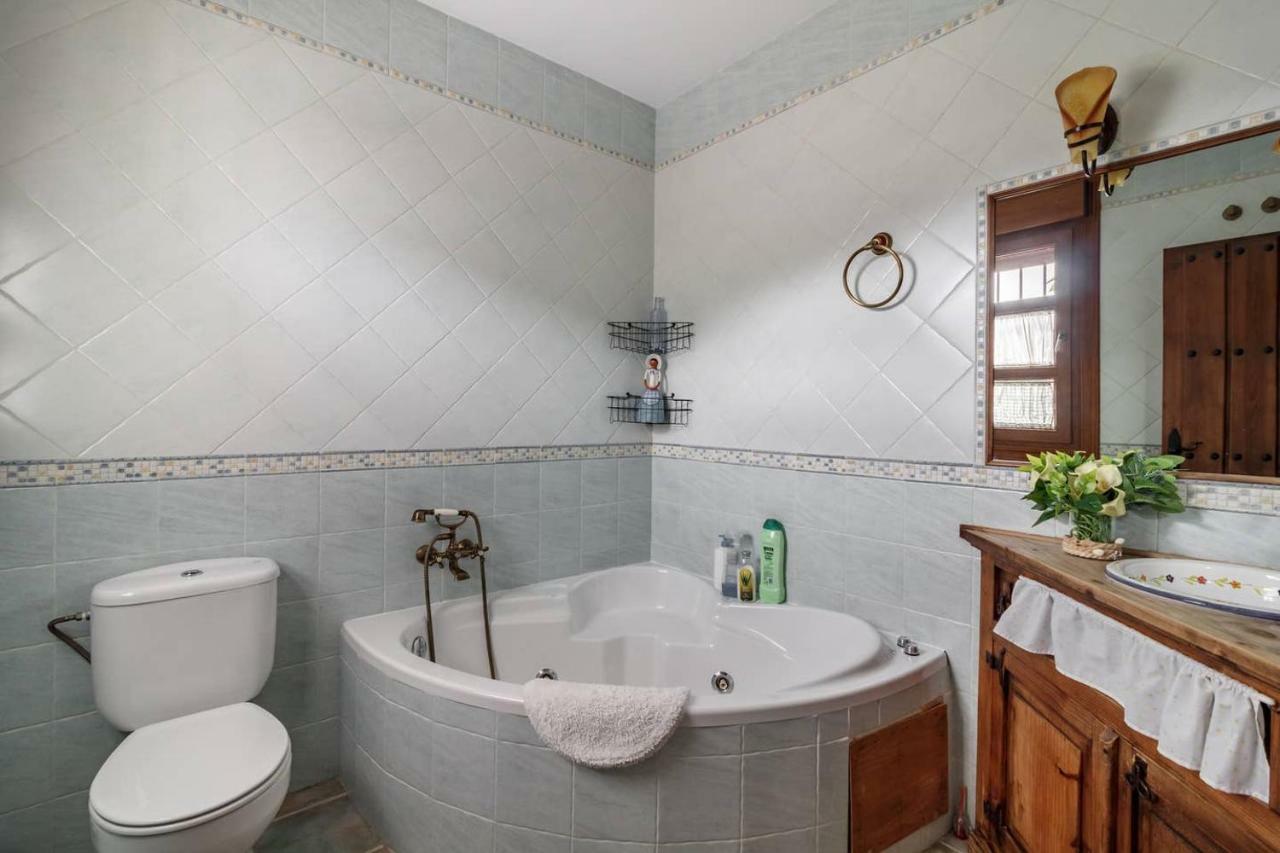 Encantadora Casa Con Piscina Privada Y Chimenea Padul Ngoại thất bức ảnh